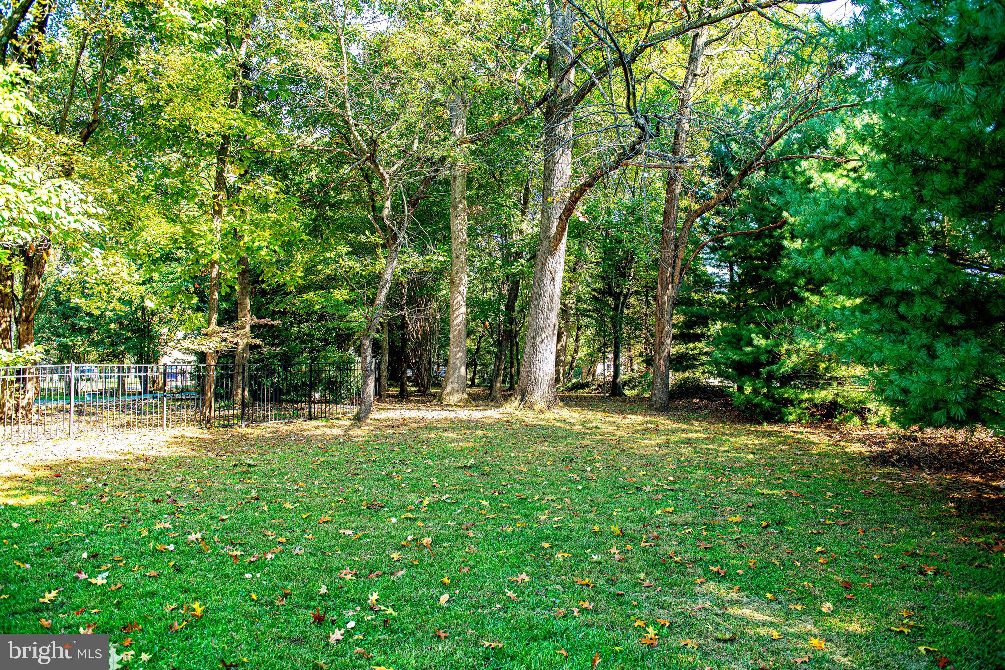 1652 BULLOCK CIRCLE