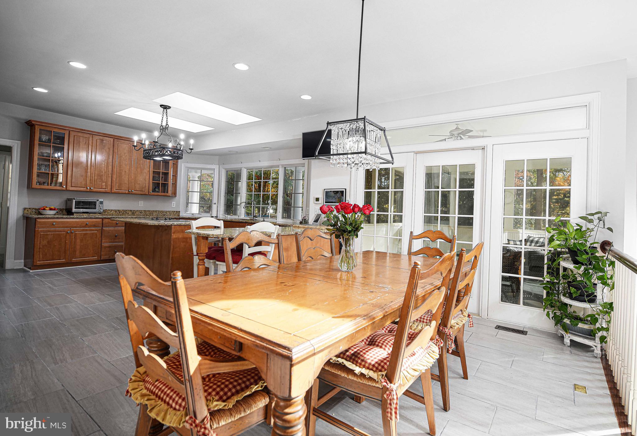 1652 BULLOCK CIRCLE