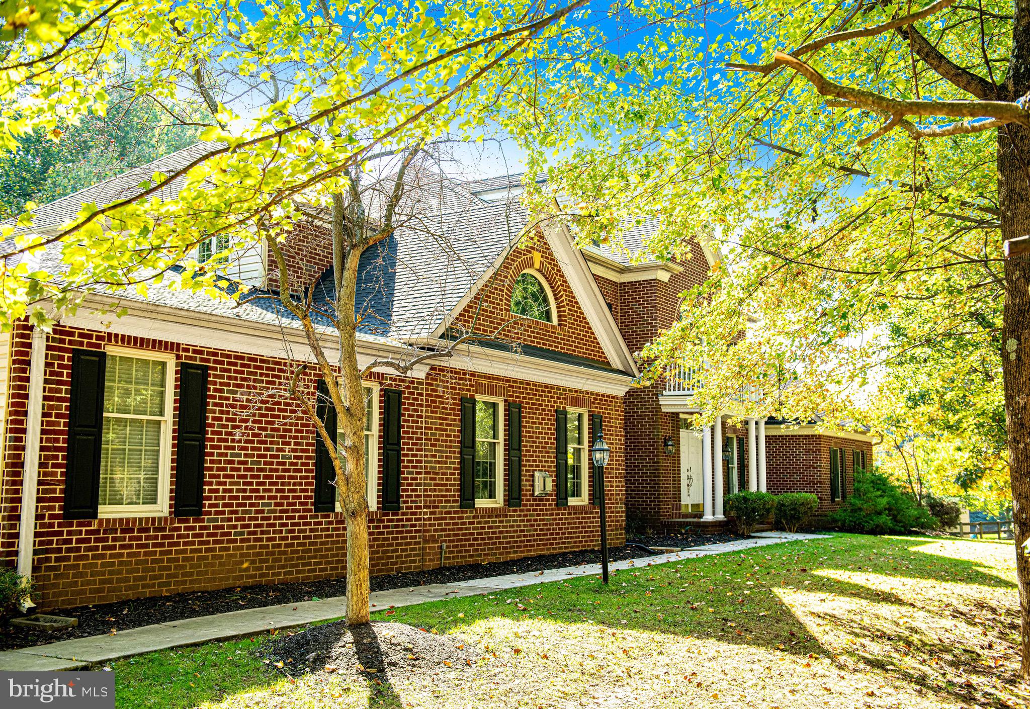 1652 BULLOCK CIRCLE