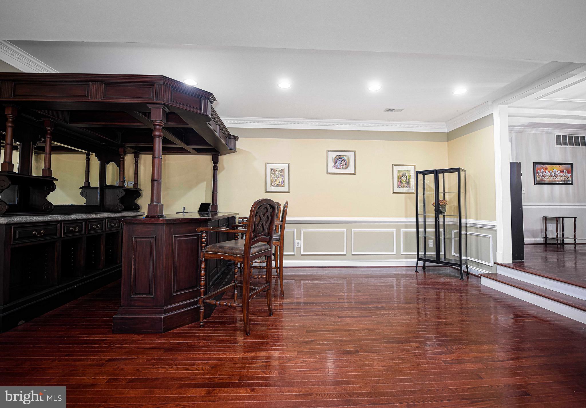 1652 BULLOCK CIRCLE