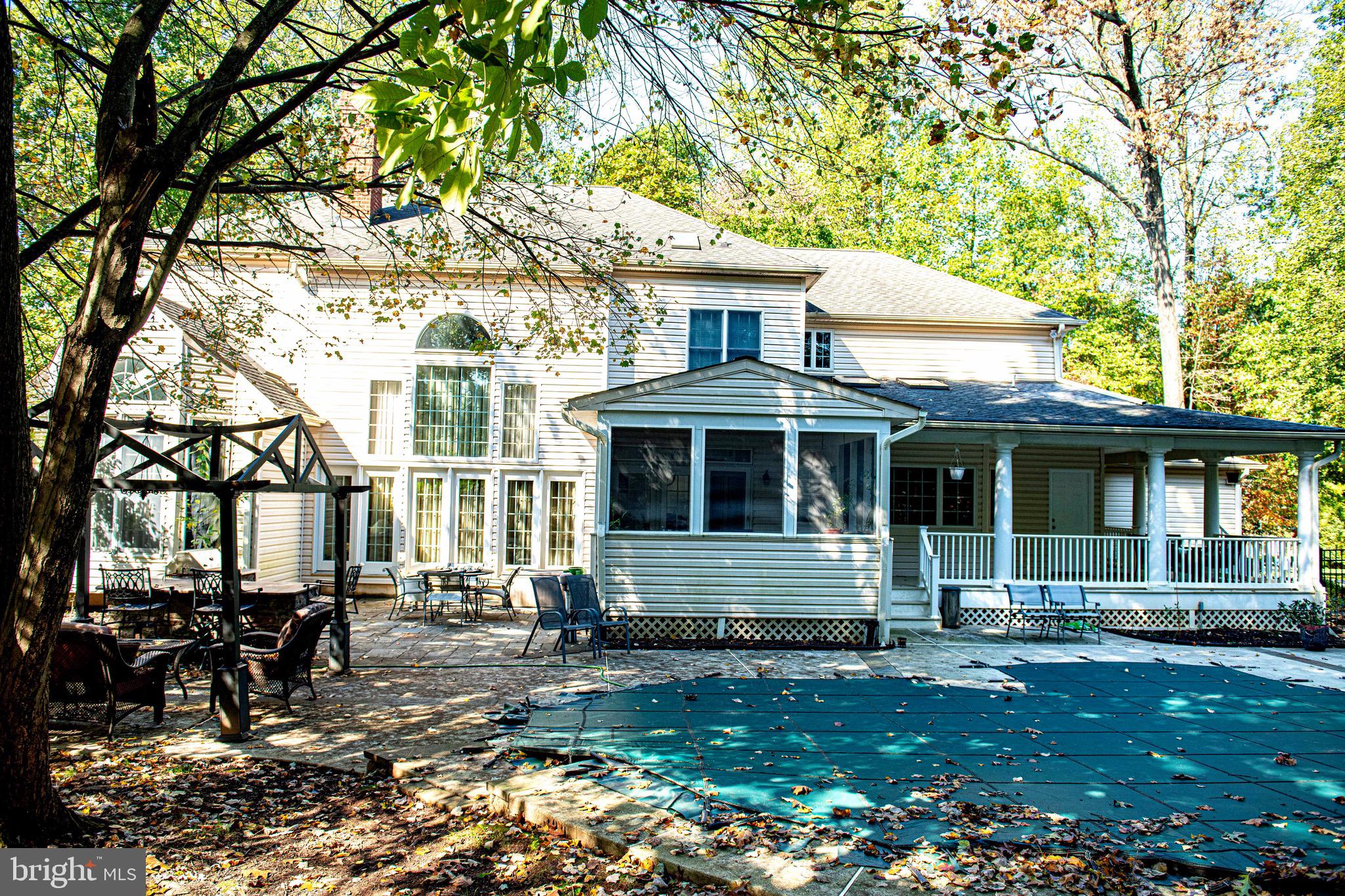1652 BULLOCK CIRCLE