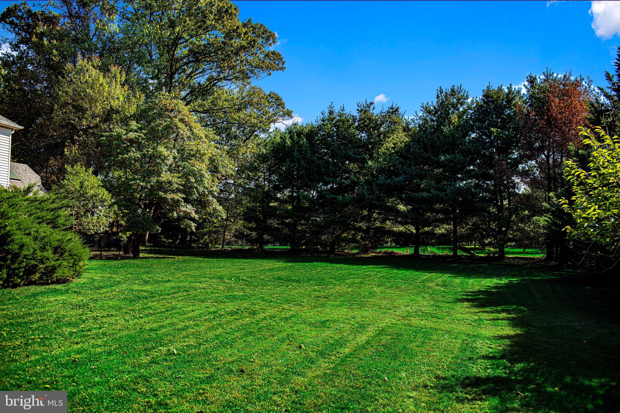 1652 BULLOCK CIRCLE