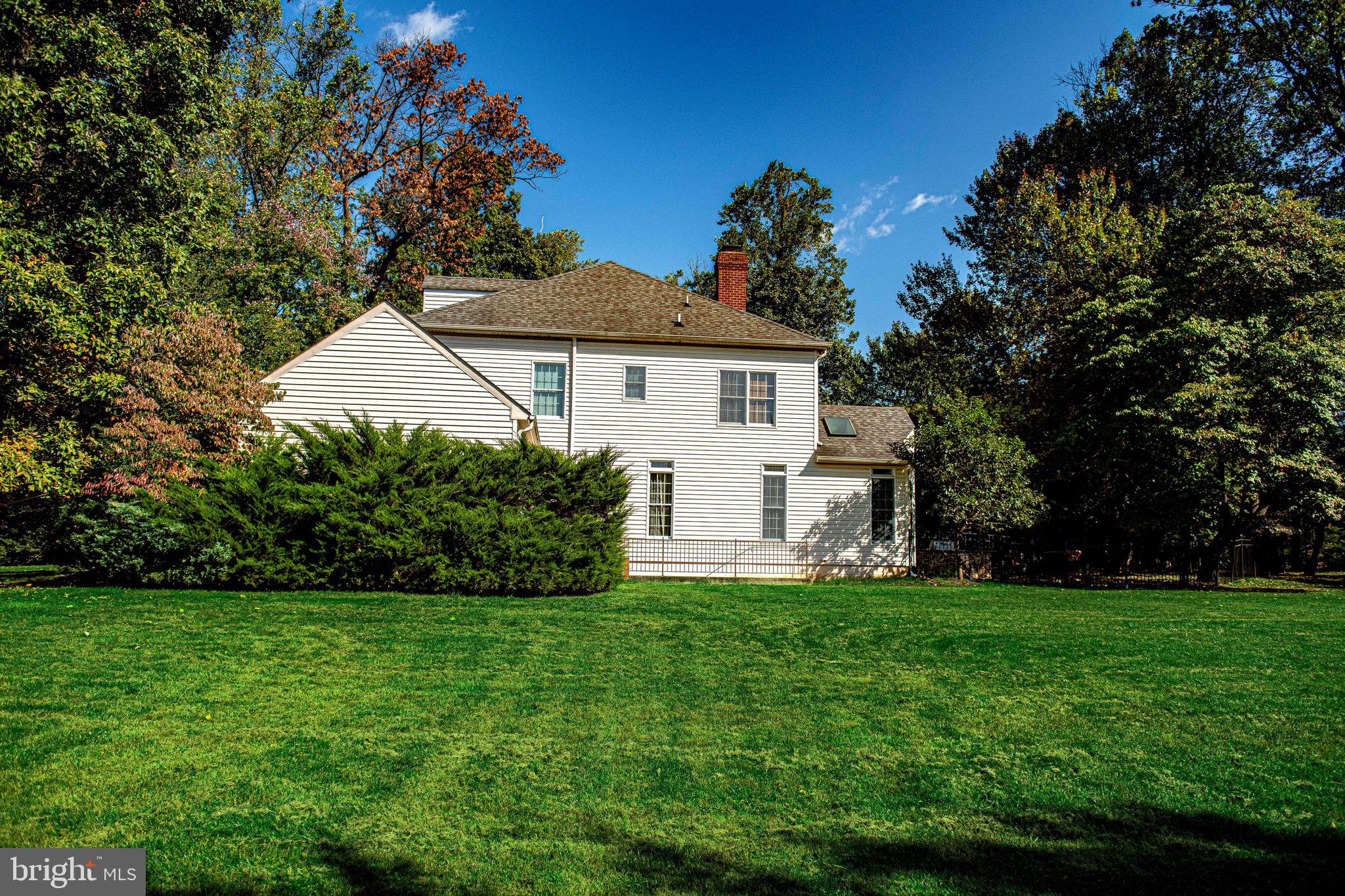 1652 BULLOCK CIRCLE