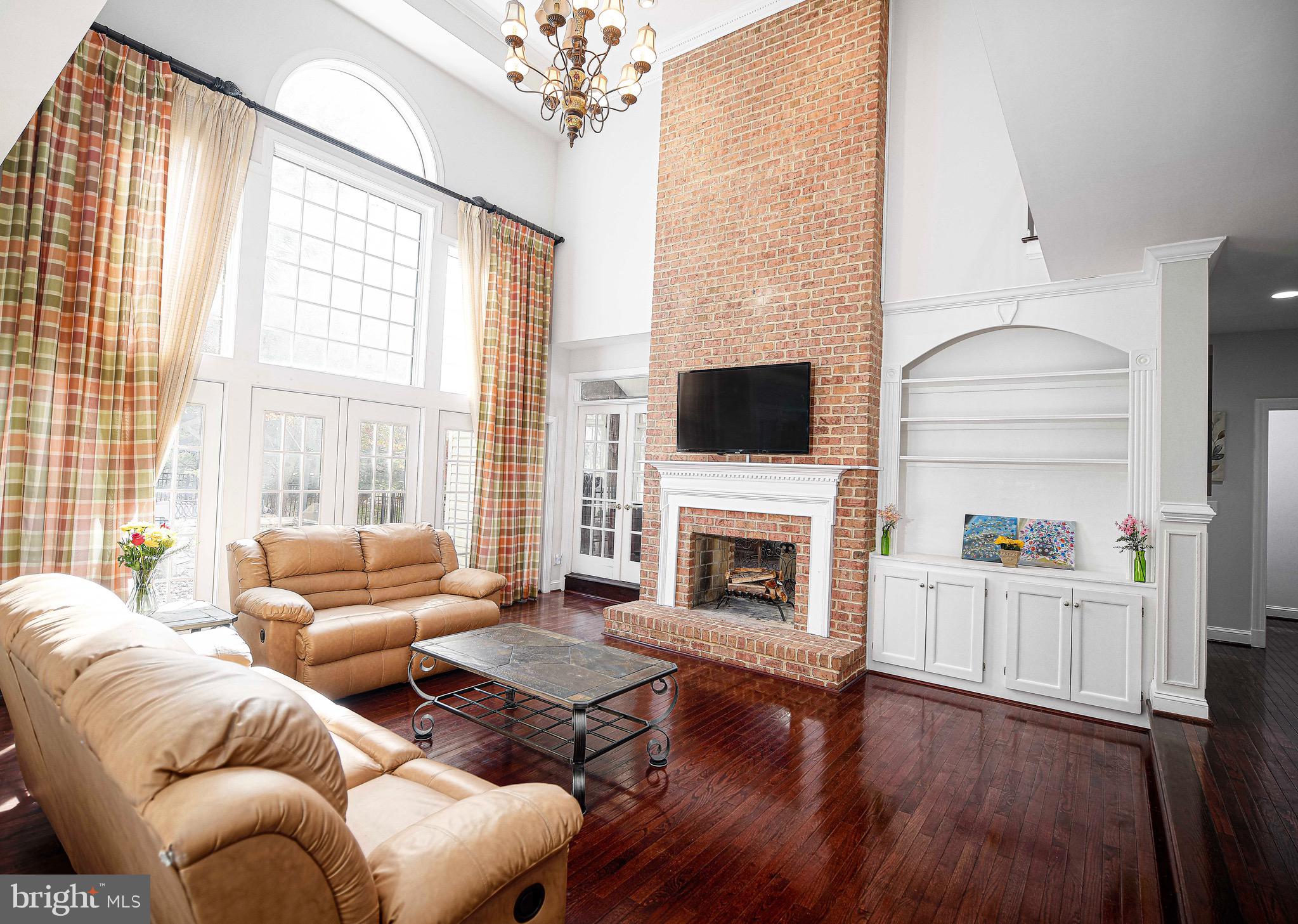 1652 BULLOCK CIRCLE