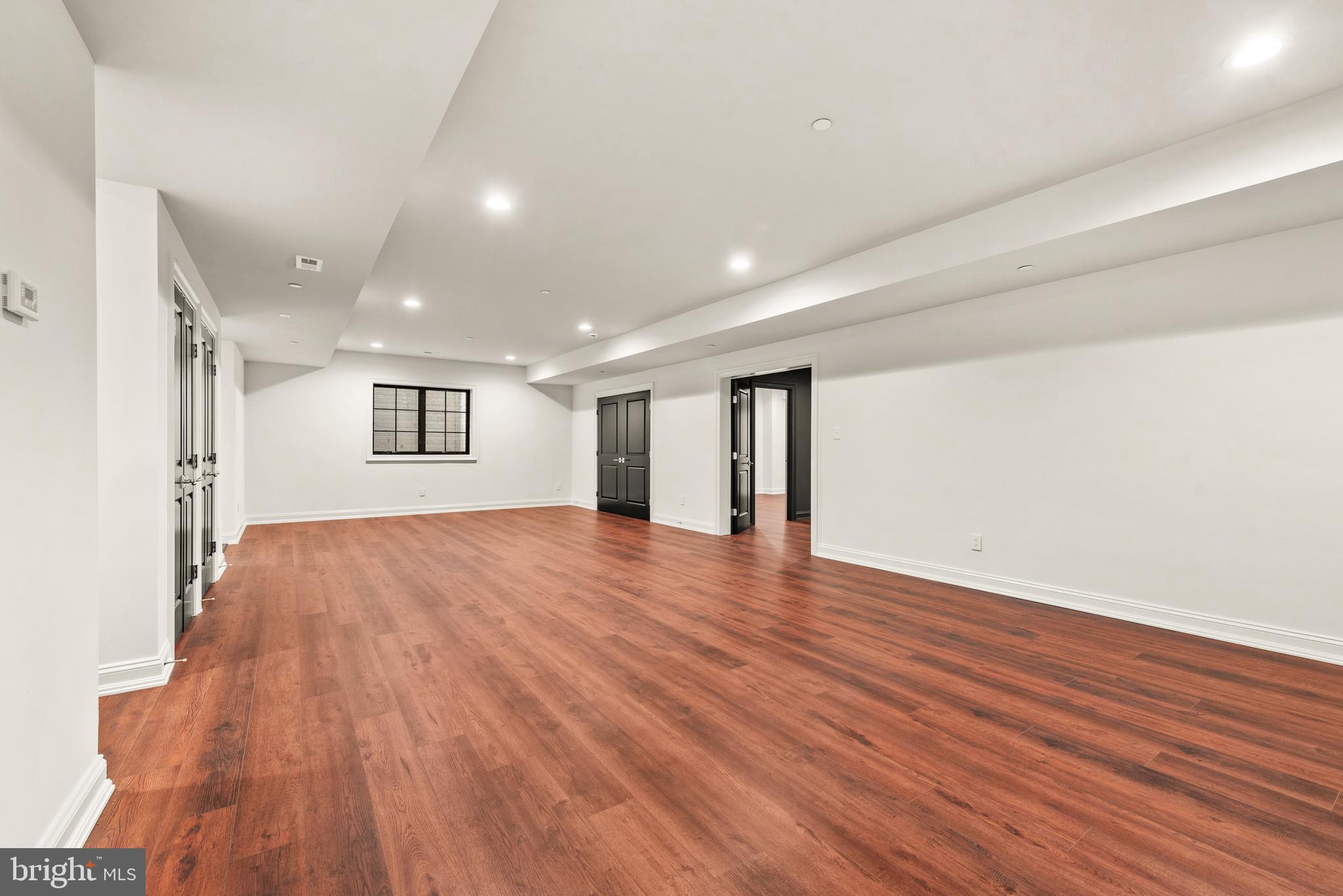 928 FENARIO CIRCLE