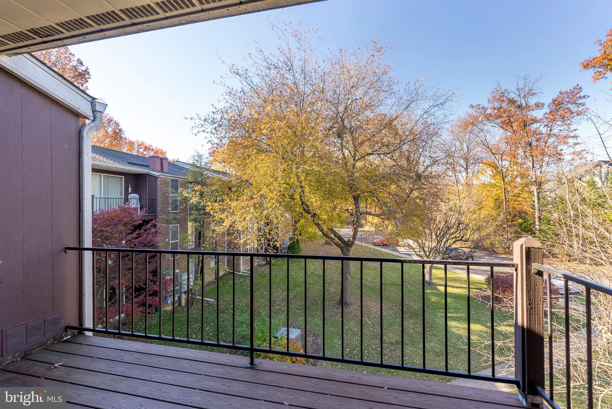 240 CROCKER DRIVE F 240-F
