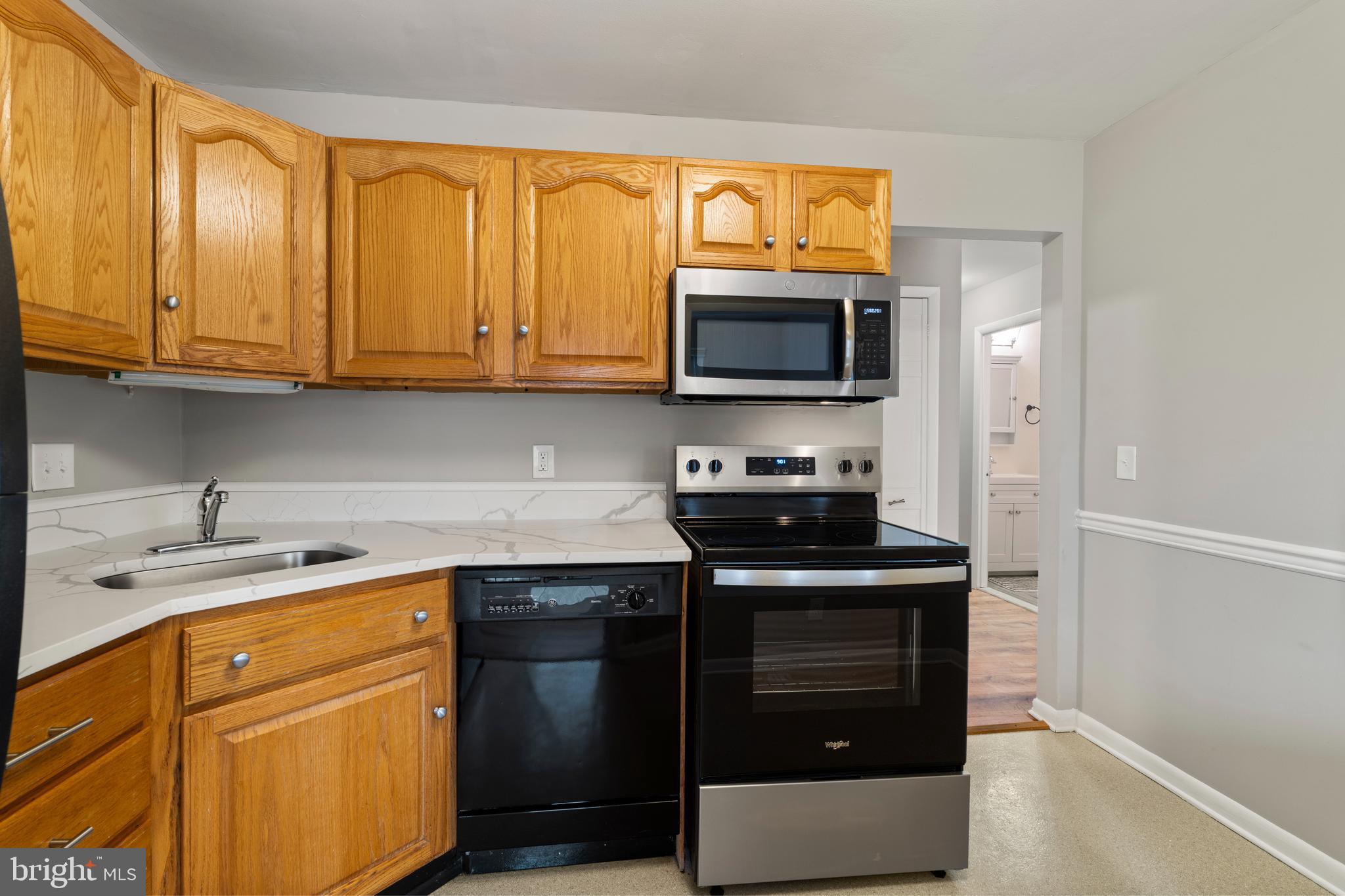 240 CROCKER DRIVE F 240-F
