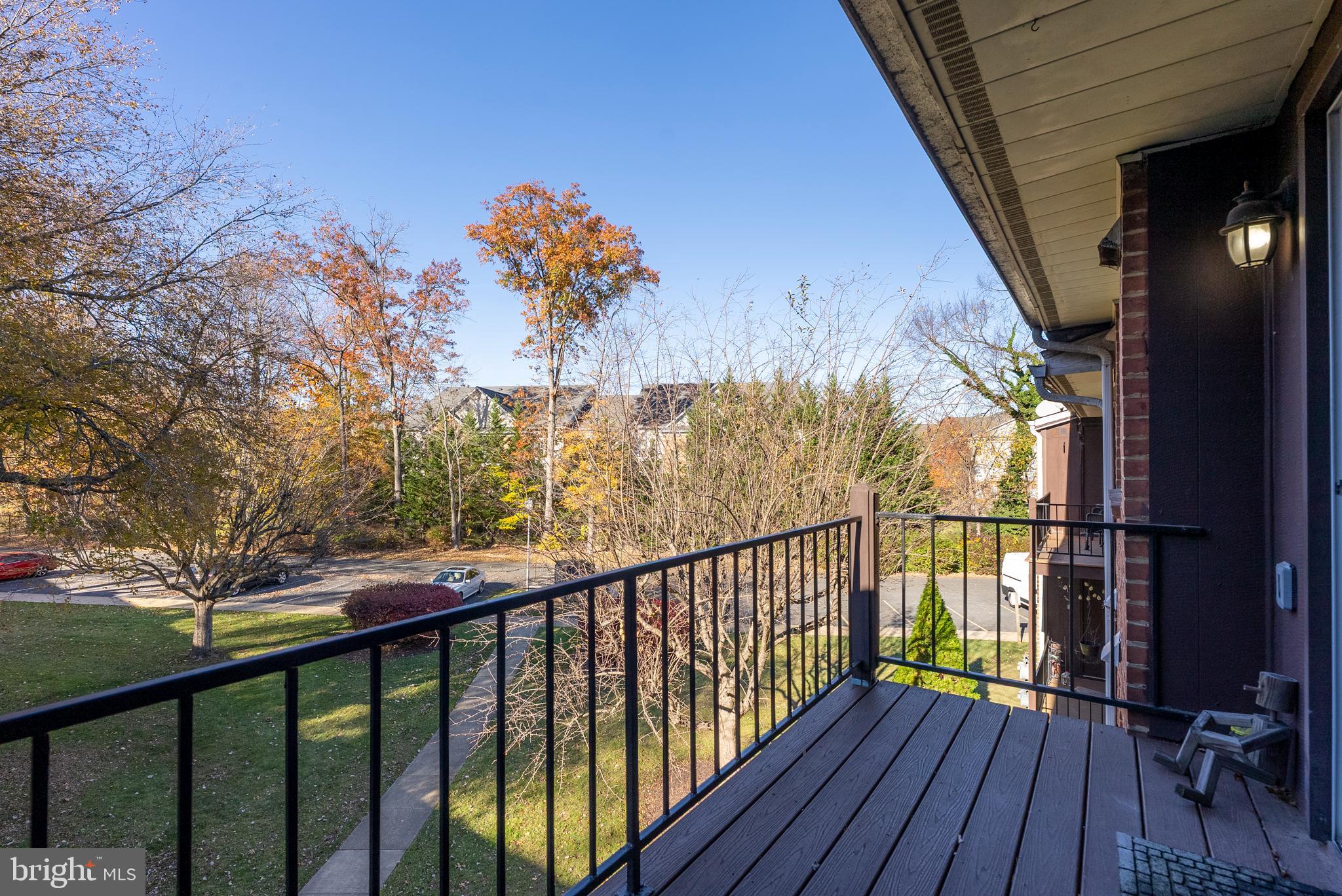 240 CROCKER DRIVE F 240-F