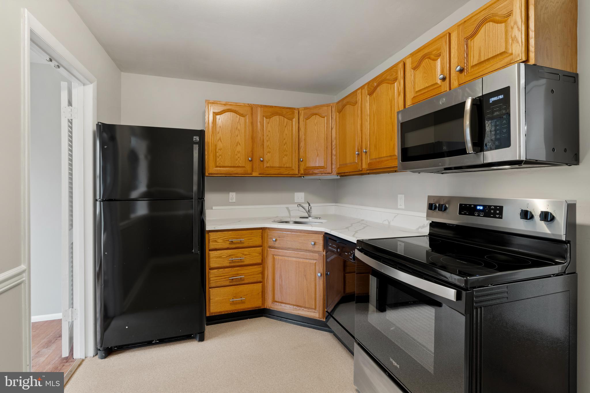 240 CROCKER DRIVE F 240-F
