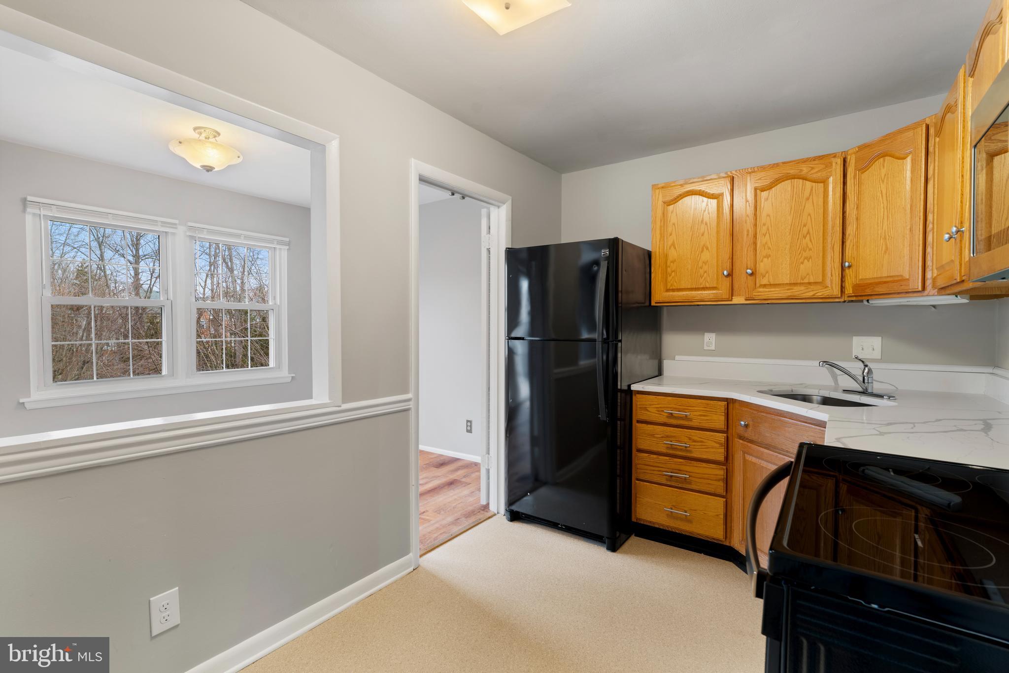 240 CROCKER DRIVE F 240-F
