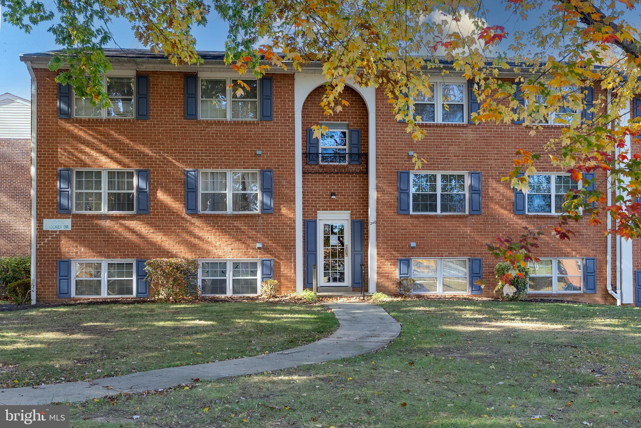 240 CROCKER DRIVE F 240-F