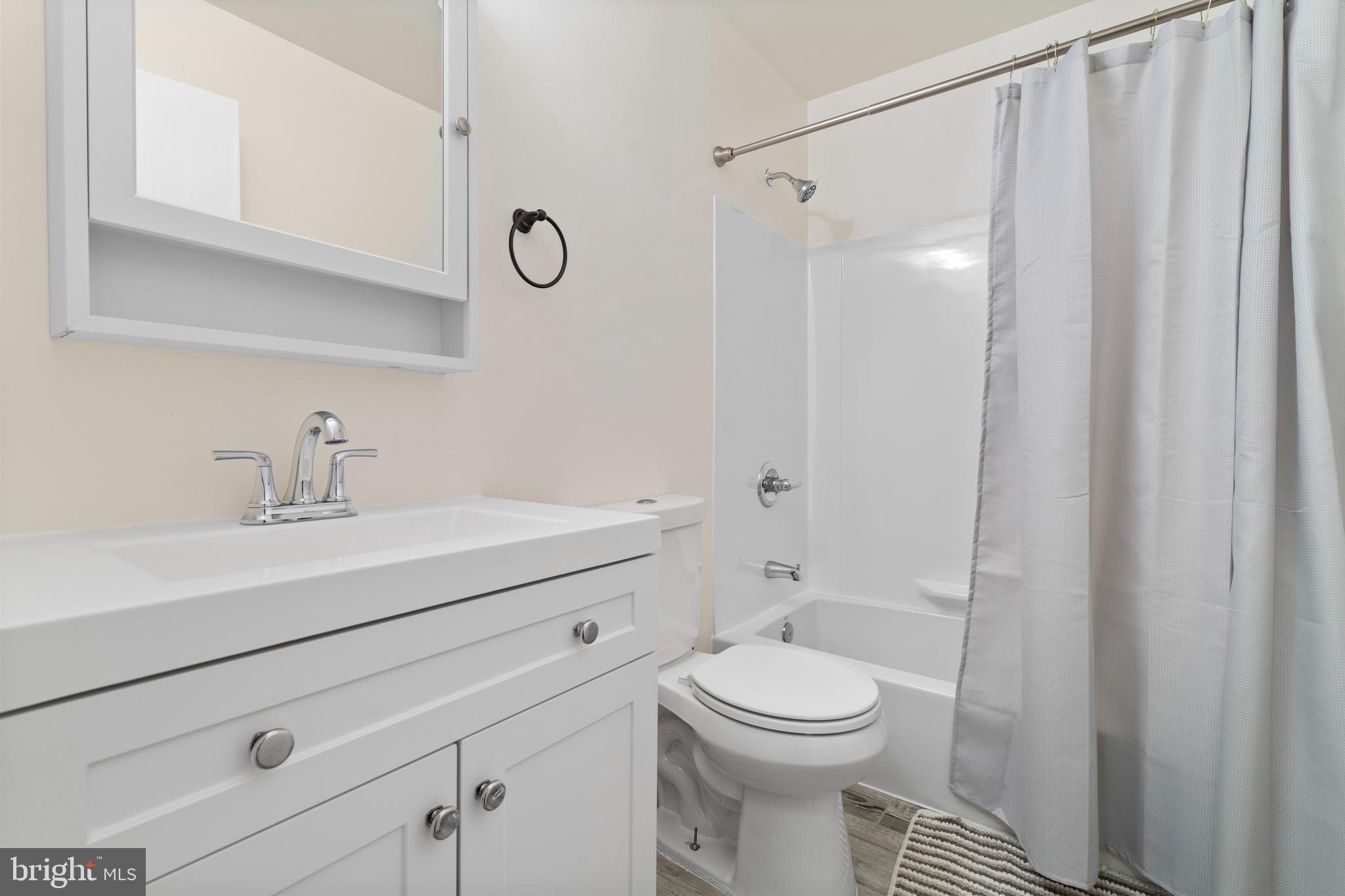 240 CROCKER DRIVE F 240-F