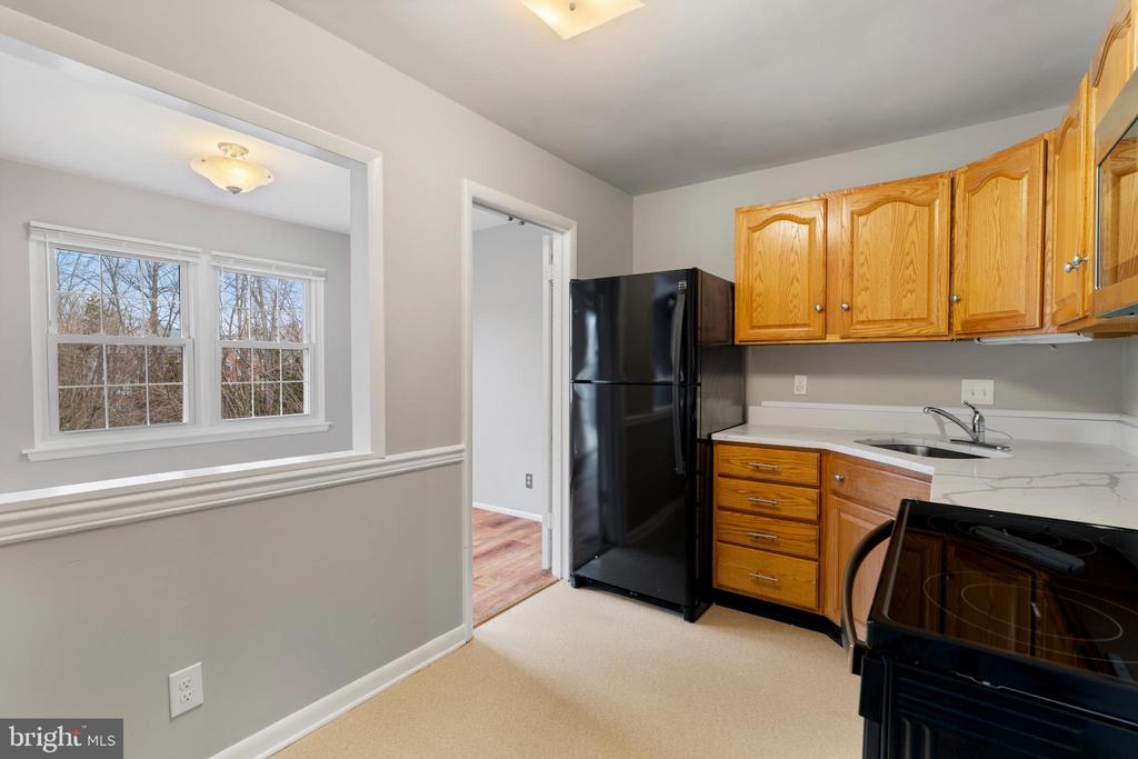 240 CROCKER DRIVE F 240-F