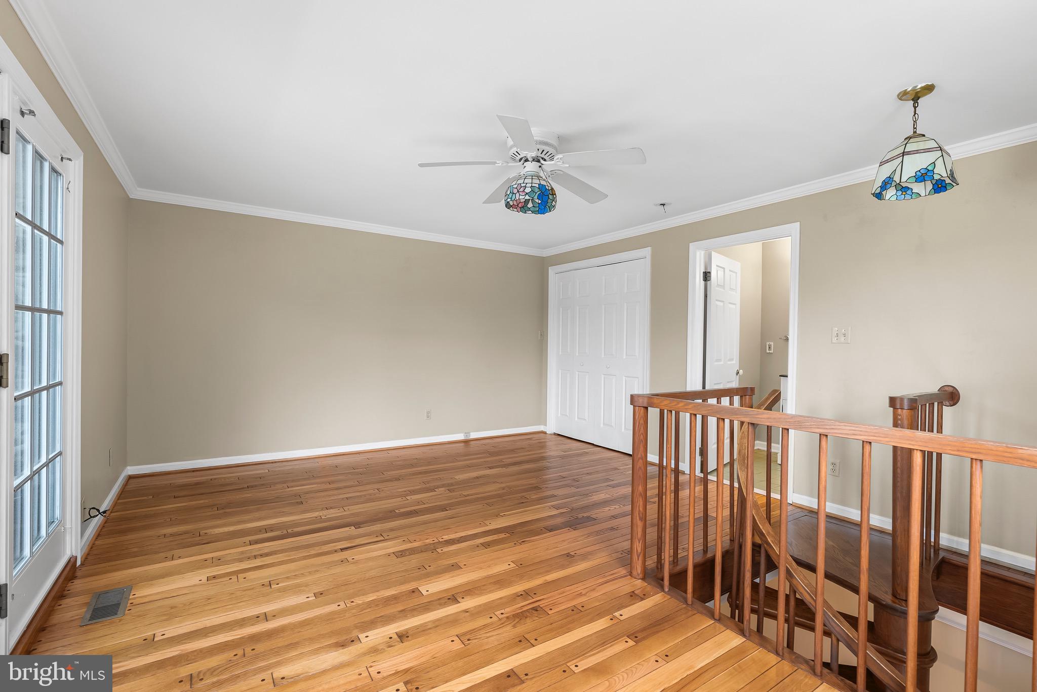 607 E WHEEL ROAD