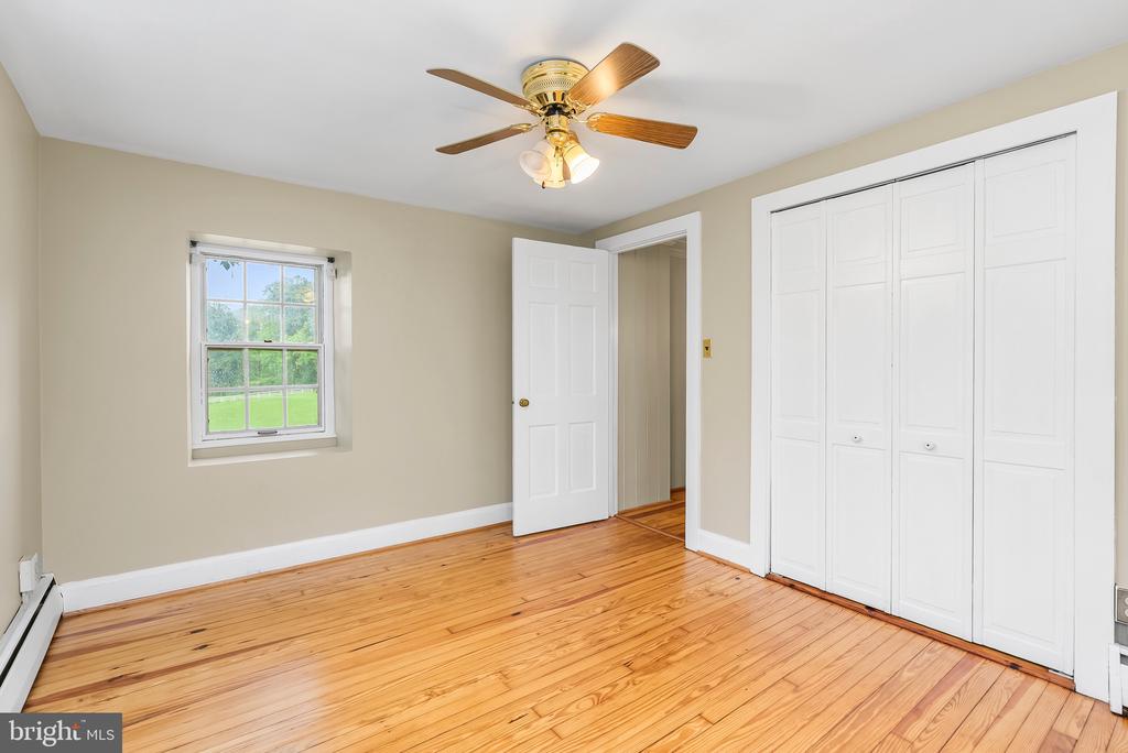 607 E WHEEL ROAD