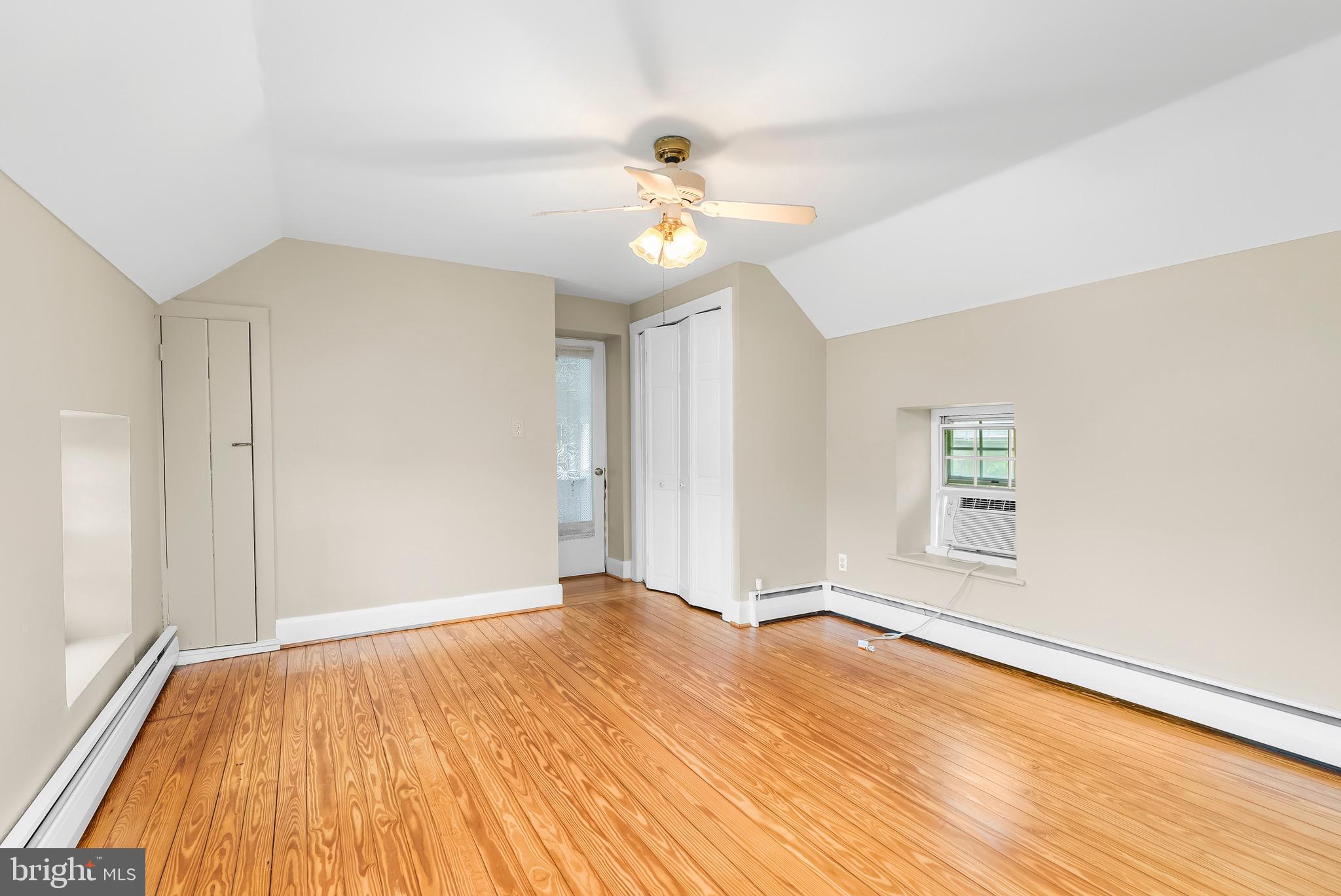 607 E WHEEL ROAD