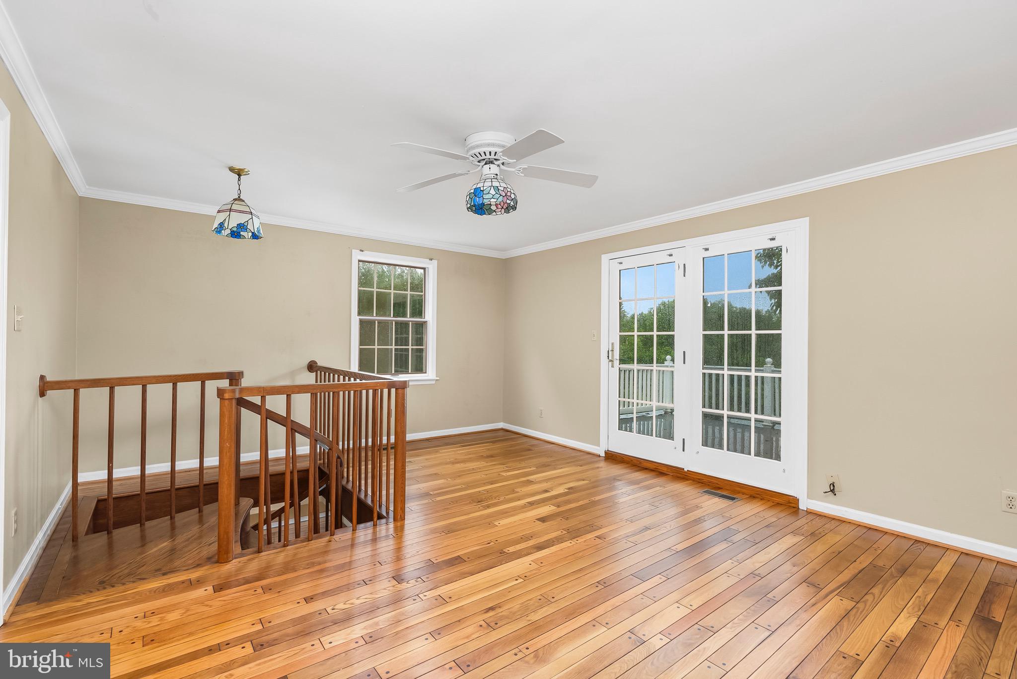 607 E WHEEL ROAD