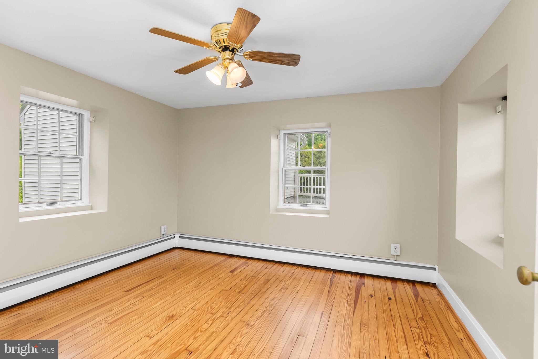607 E WHEEL ROAD