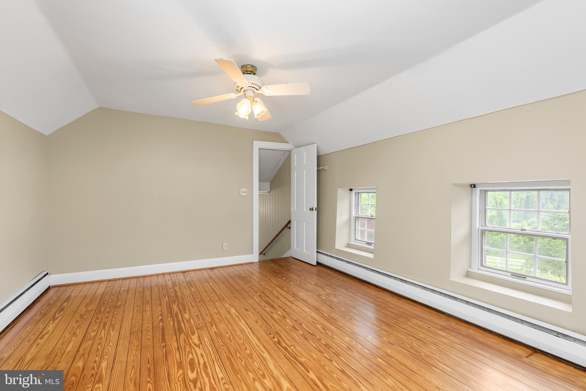 607 E WHEEL ROAD
