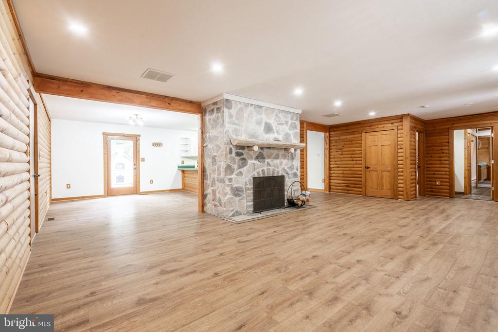 82 Ely Ave