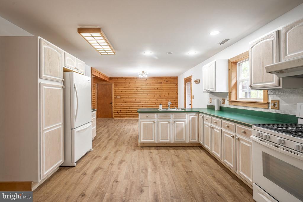 82 Ely Ave