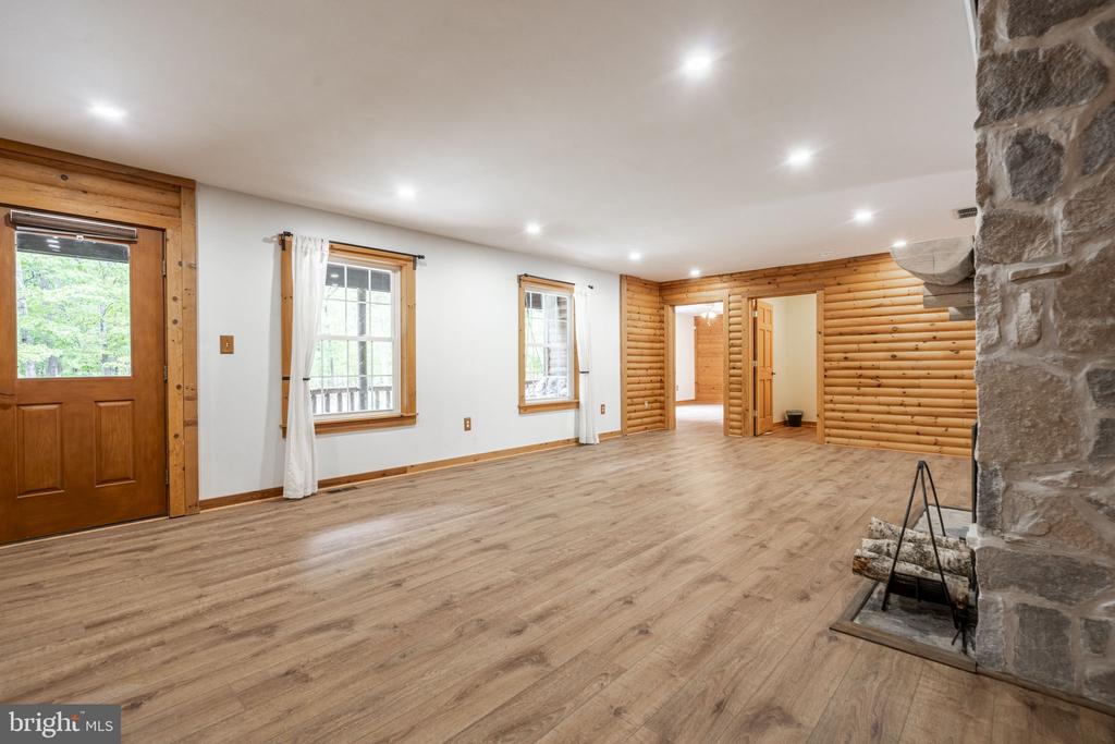 82 Ely Ave