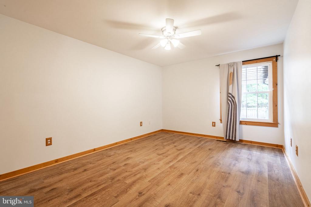 82 Ely Ave