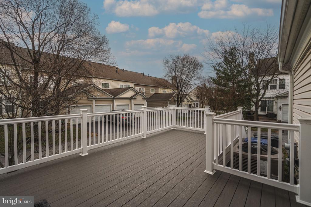 900 Harsdale Way