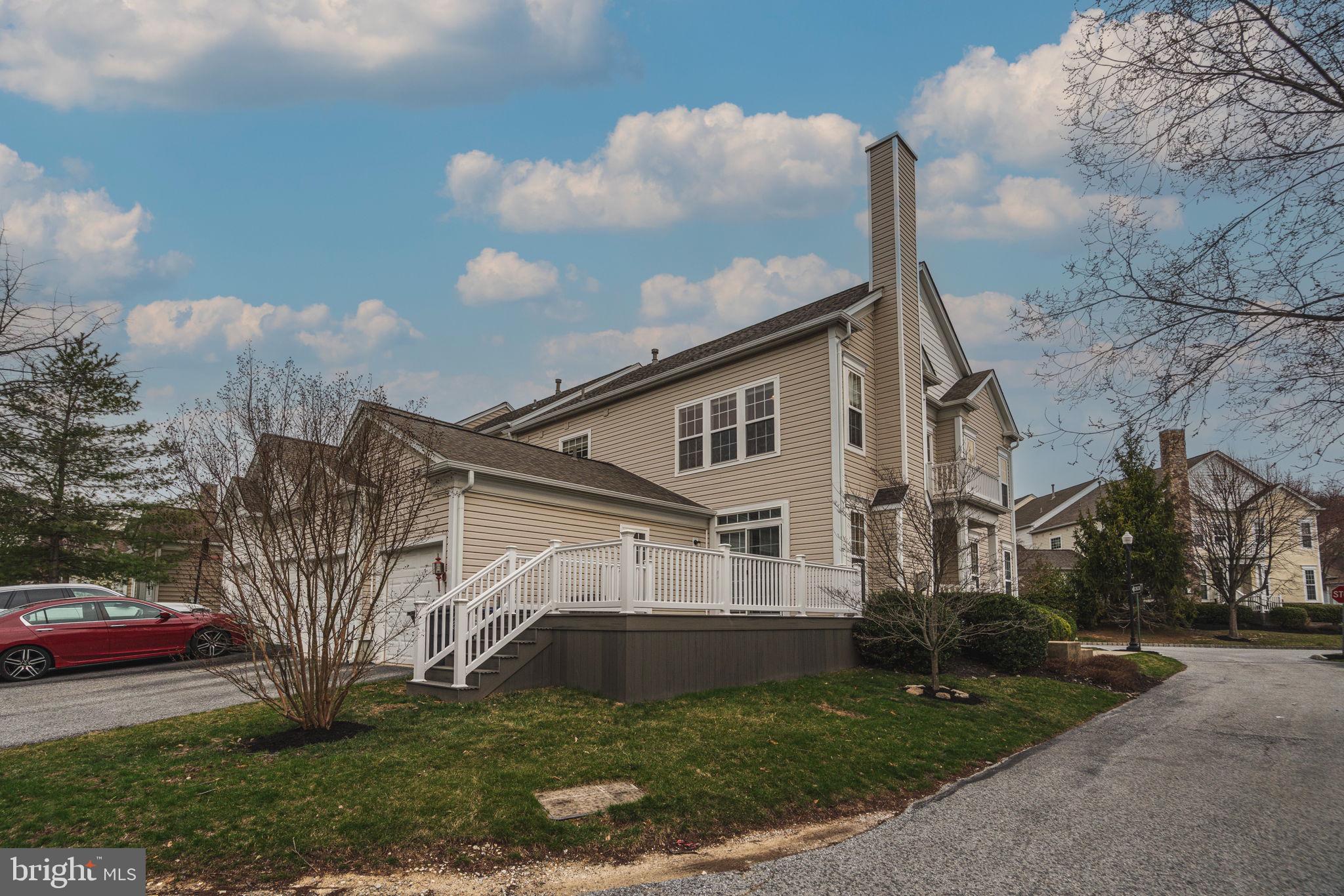 900 Harsdale Way