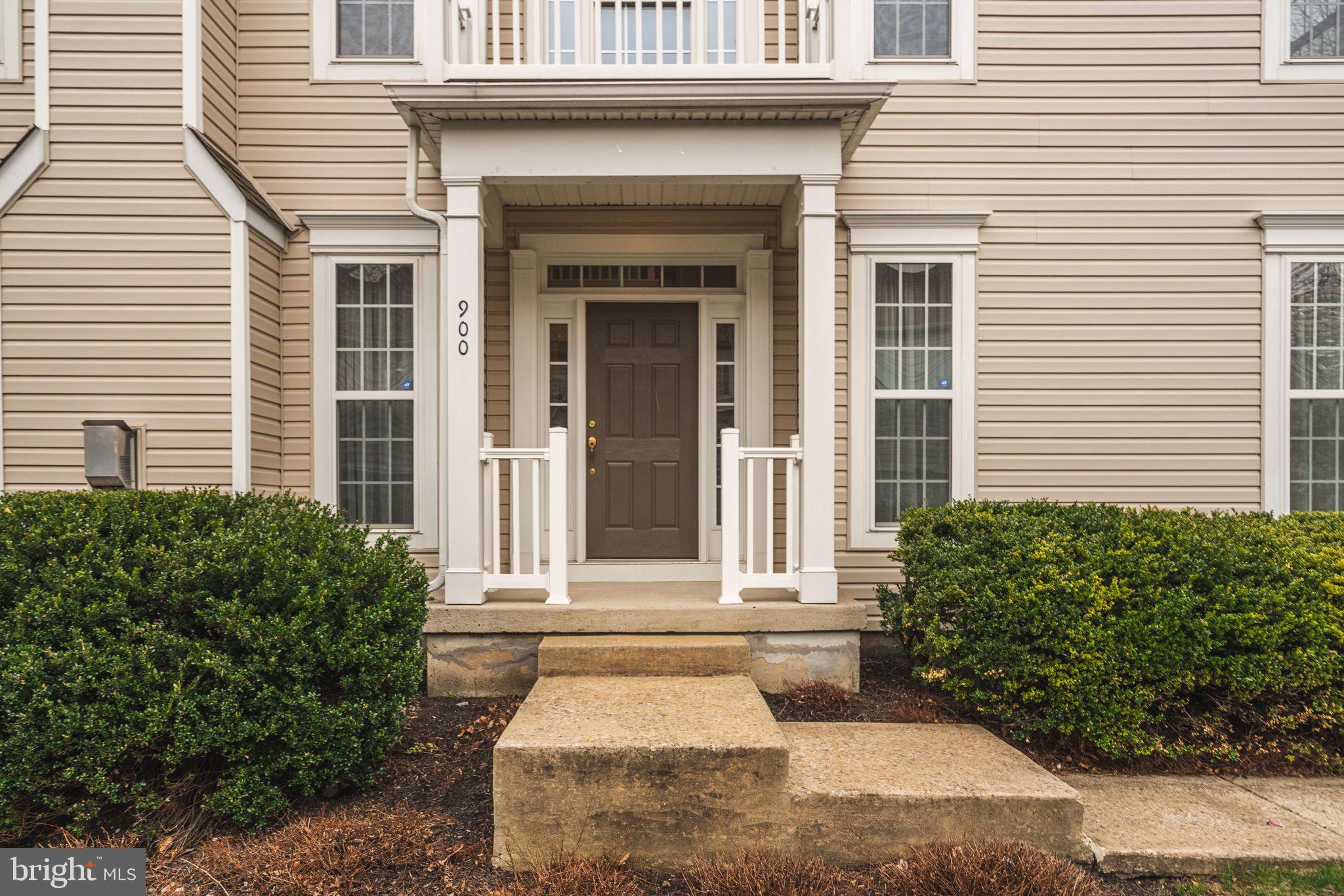900 Harsdale Way