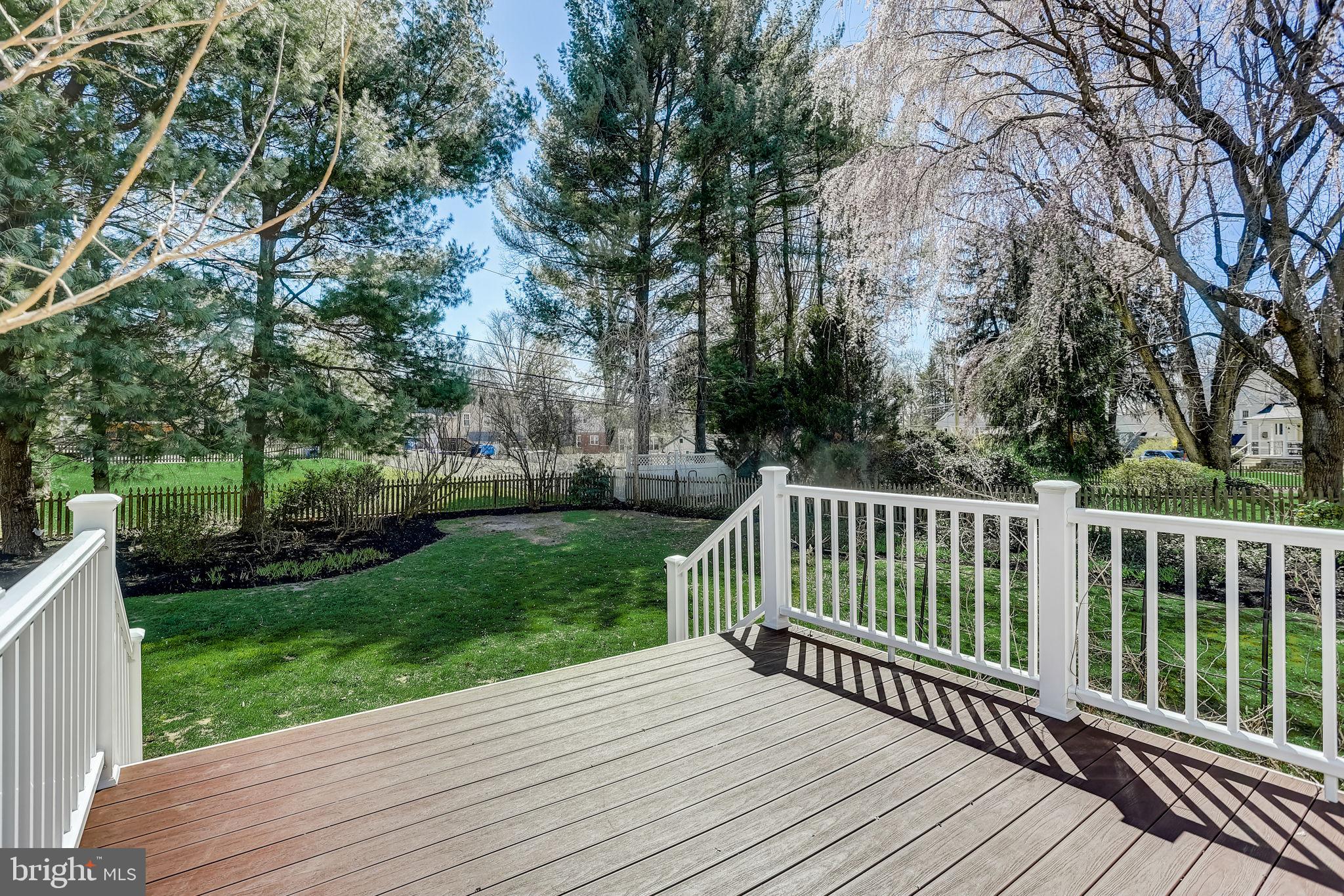 628 Paddock Rd