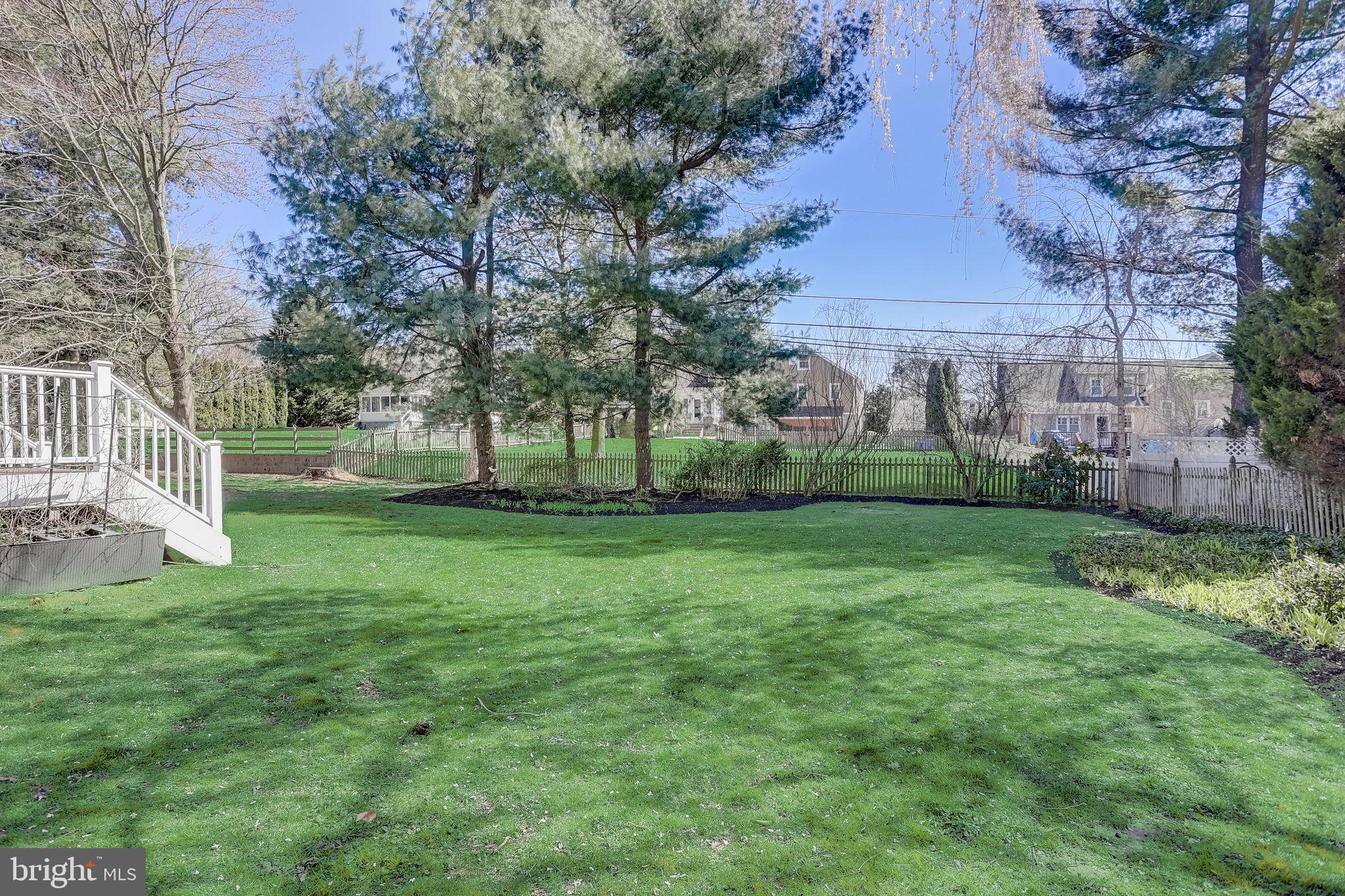 628 Paddock Rd