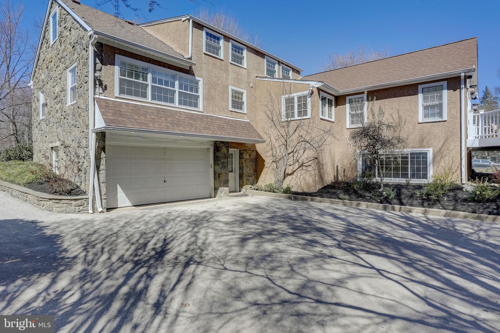 628 Paddock Rd