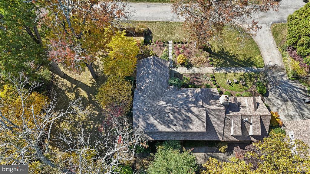 709 Eagle Rd