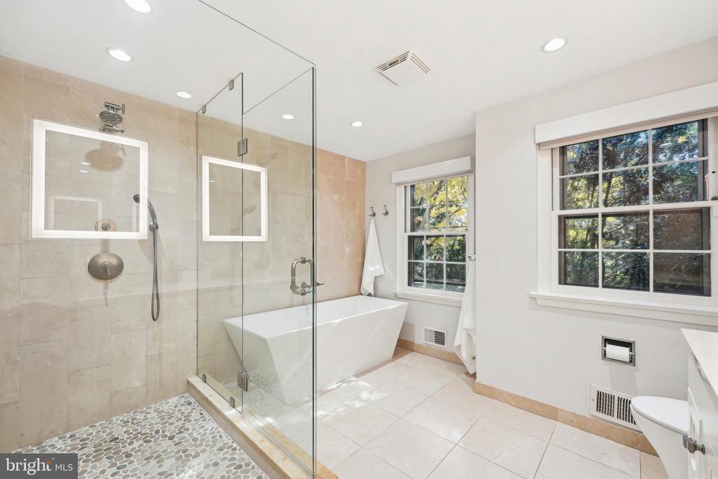 709 Eagle Rd