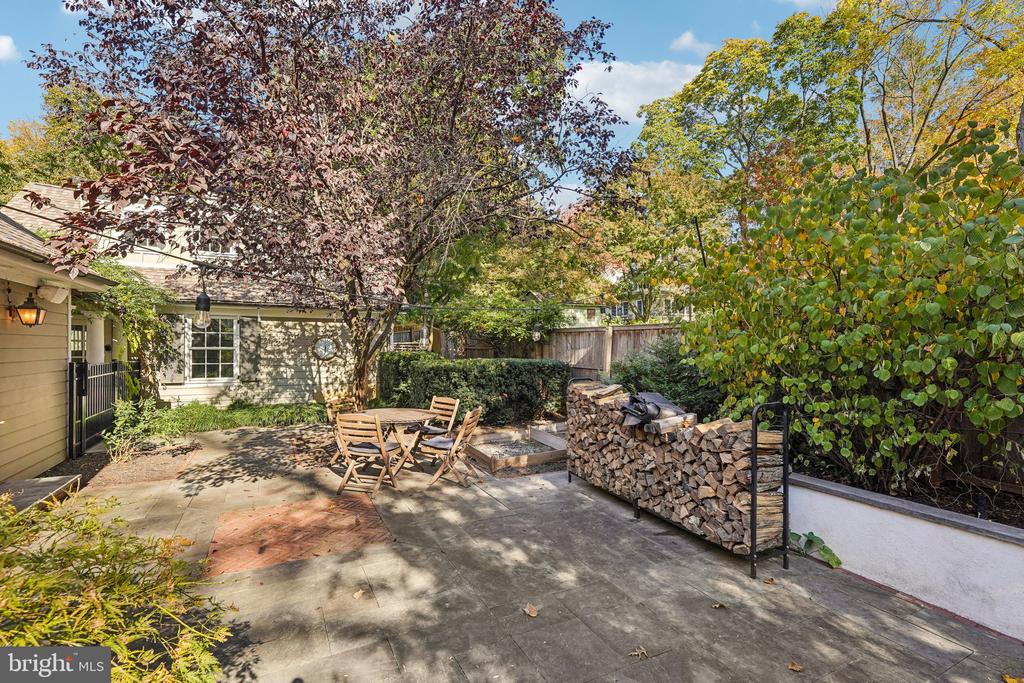 709 Eagle Rd