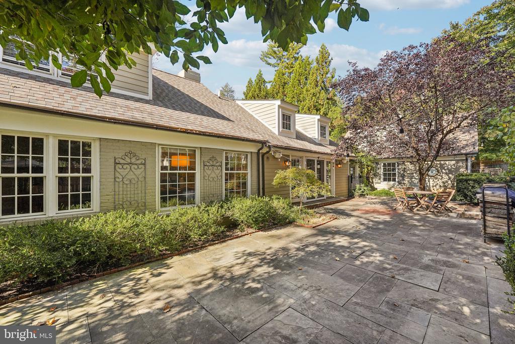 709 Eagle Rd