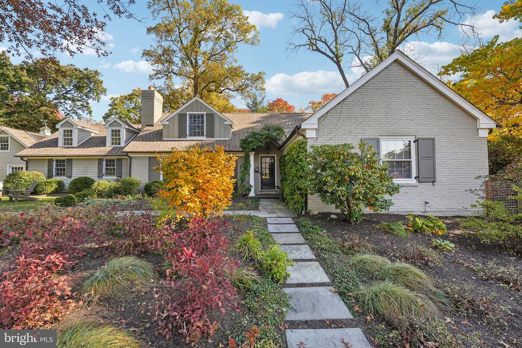 709 Eagle Rd