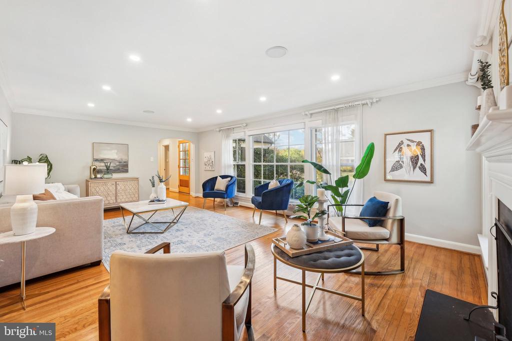 709 Eagle Rd