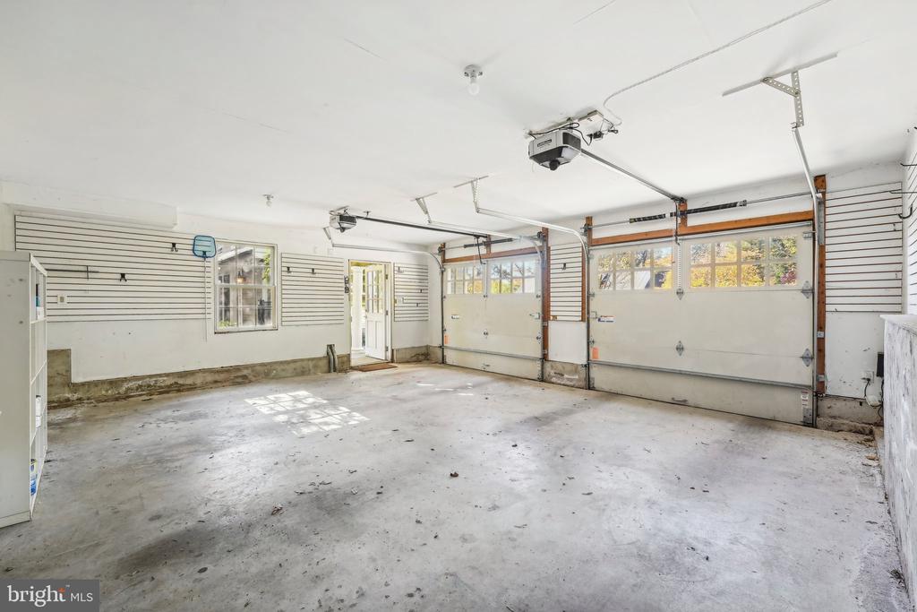 709 Eagle Rd