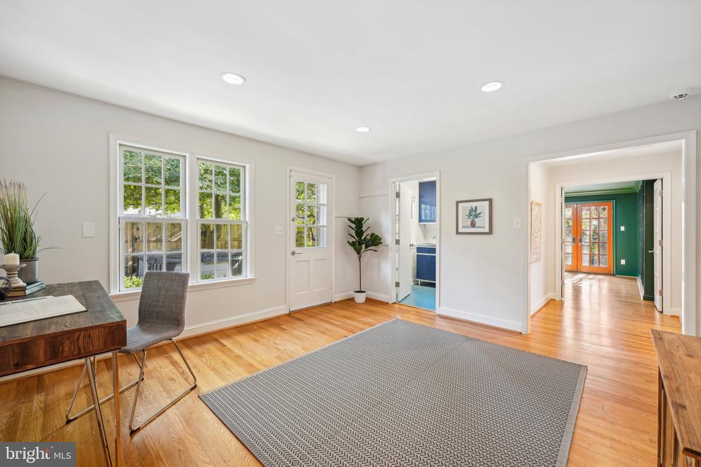 709 Eagle Rd