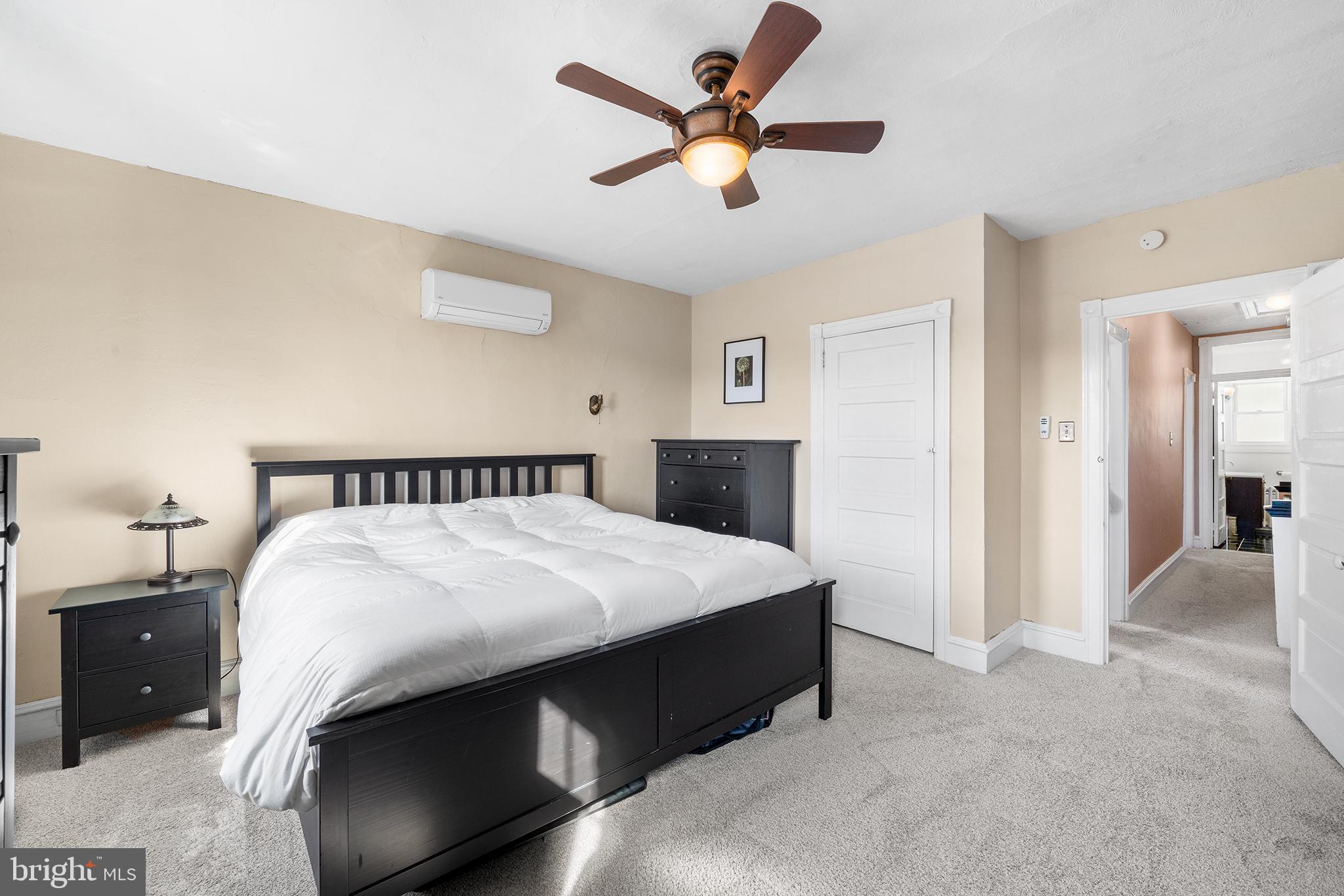 2645 Mount Carmel Ave