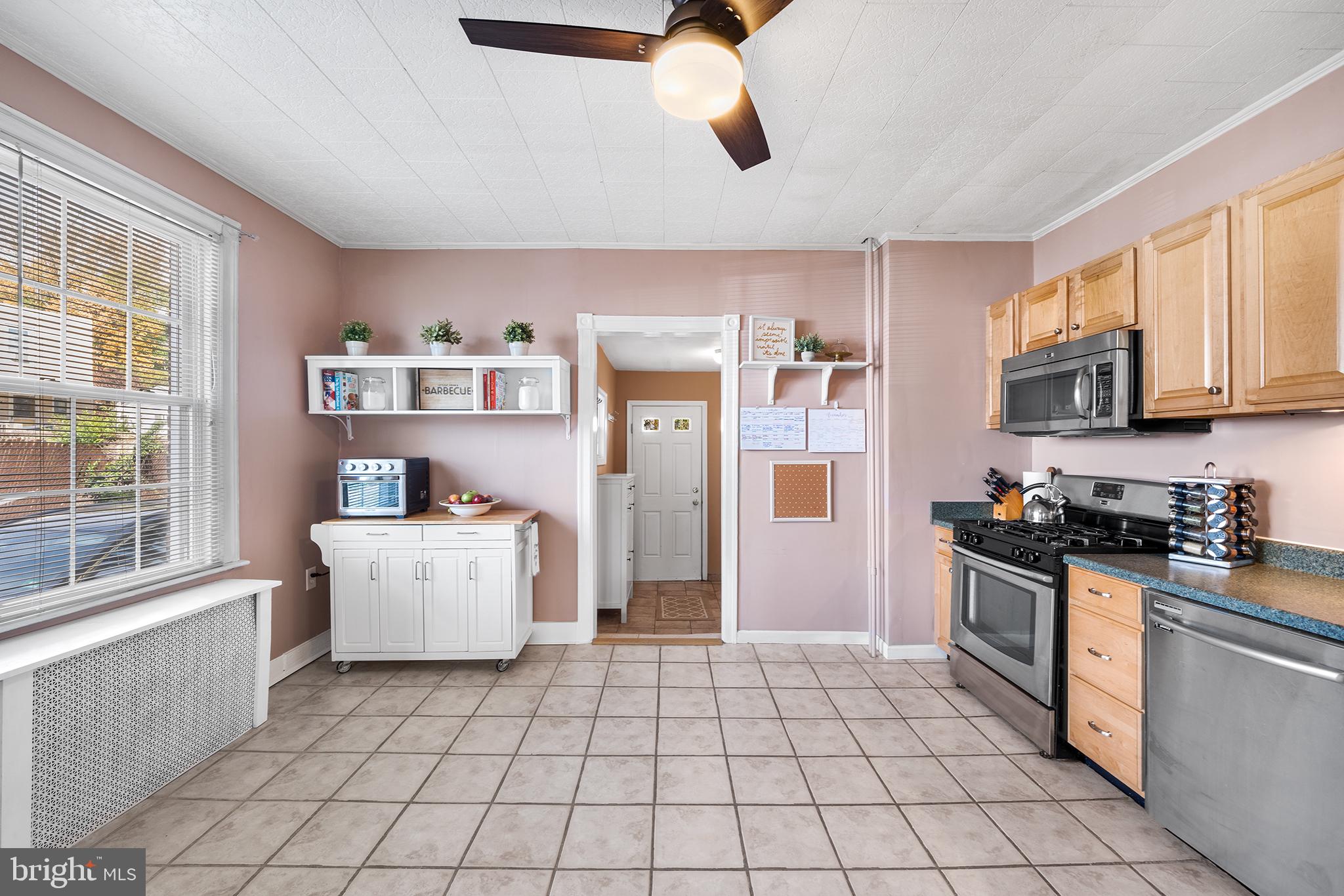 2645 Mount Carmel Ave