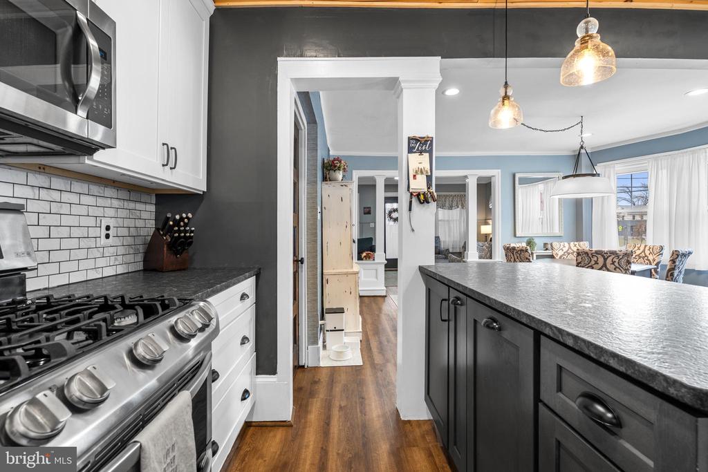 86 GREENFIELD AVENUE