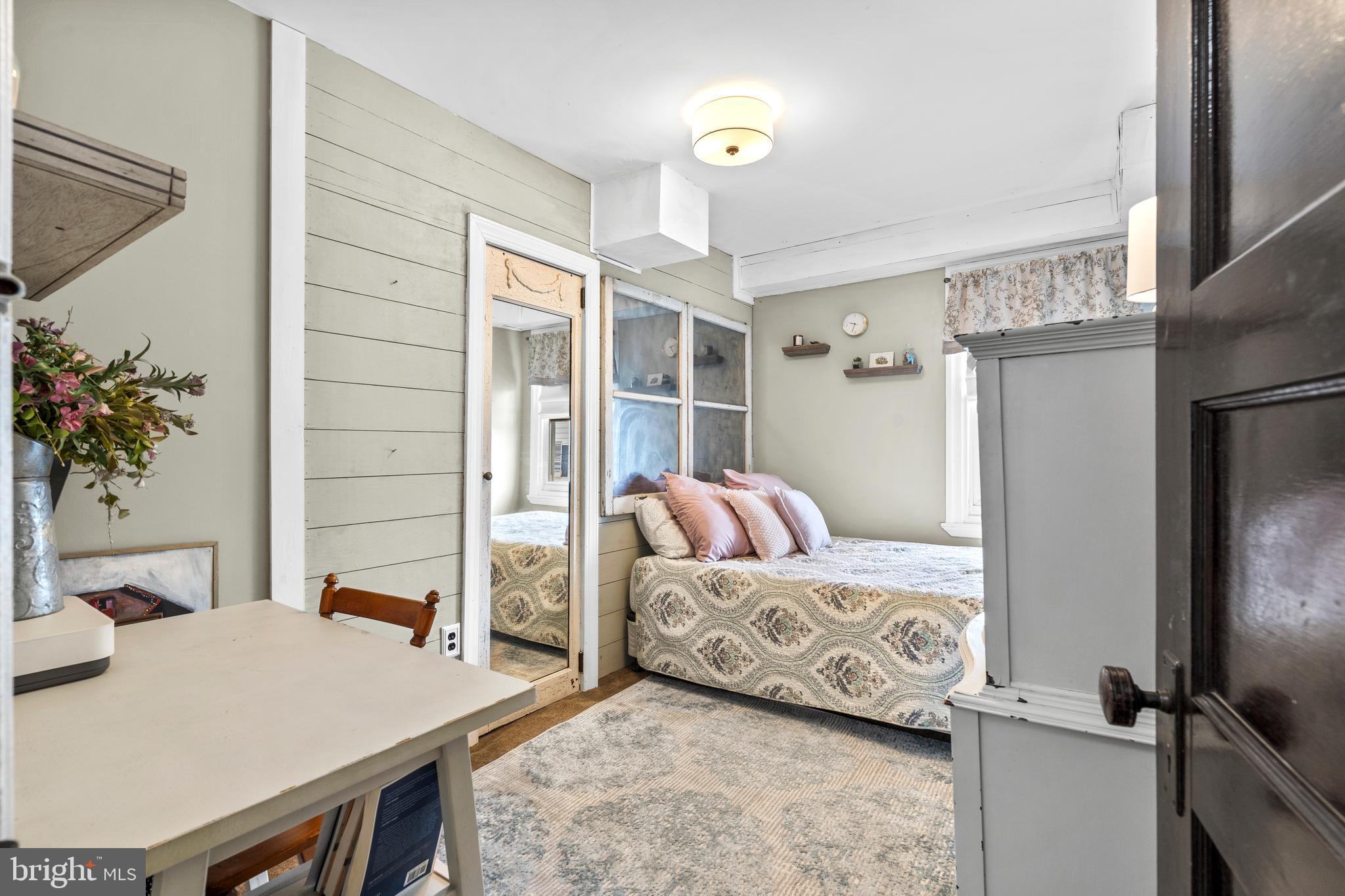 86 GREENFIELD AVENUE