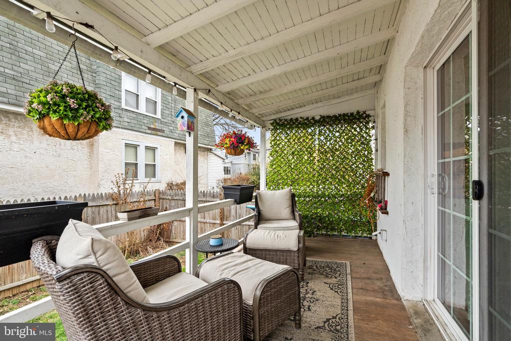 86 GREENFIELD AVENUE