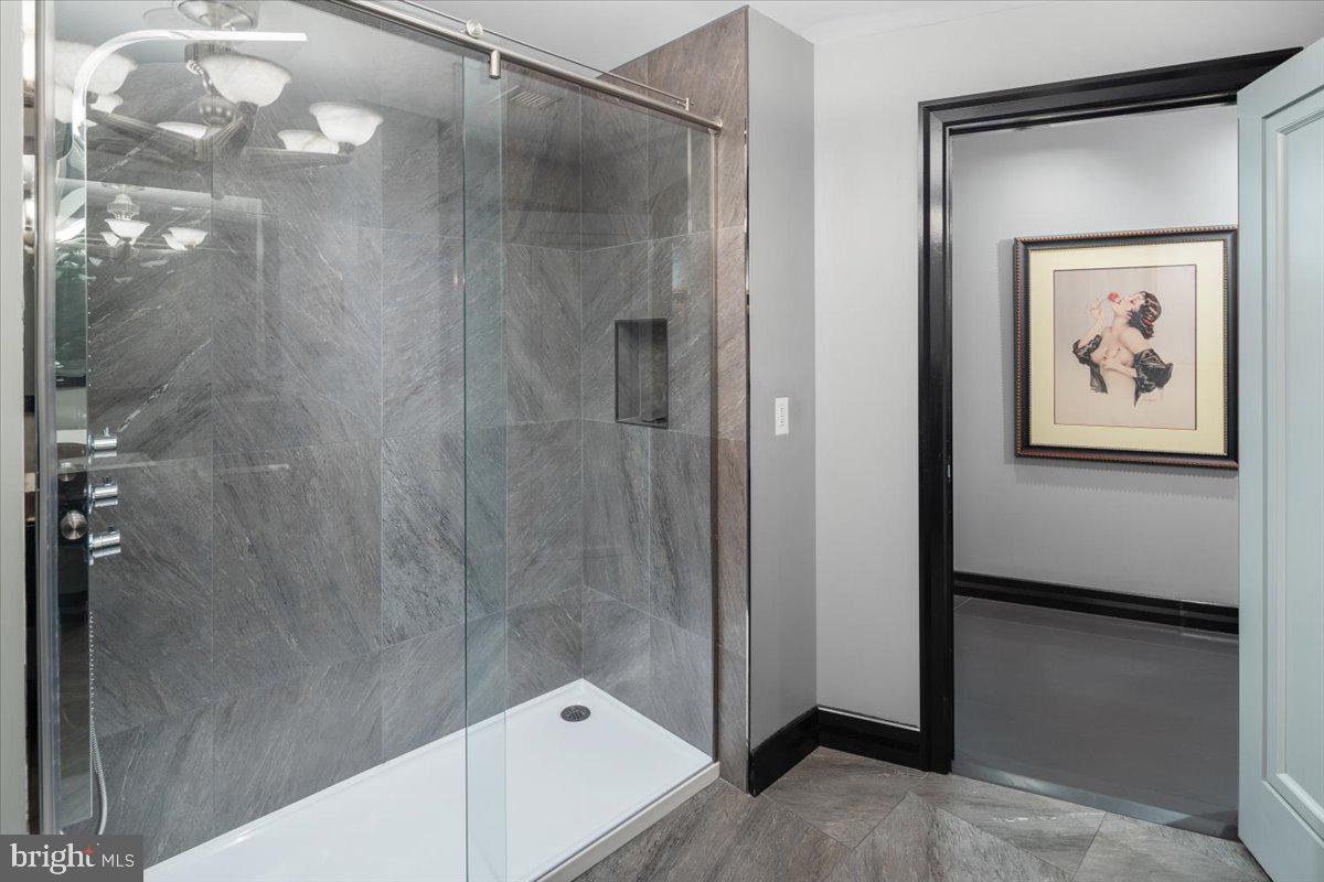 241 S 6th St #Ph2505/2406