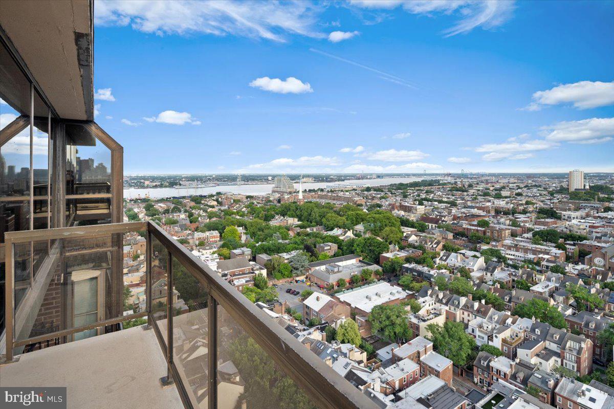 241 S 6th St #Ph2505/2406