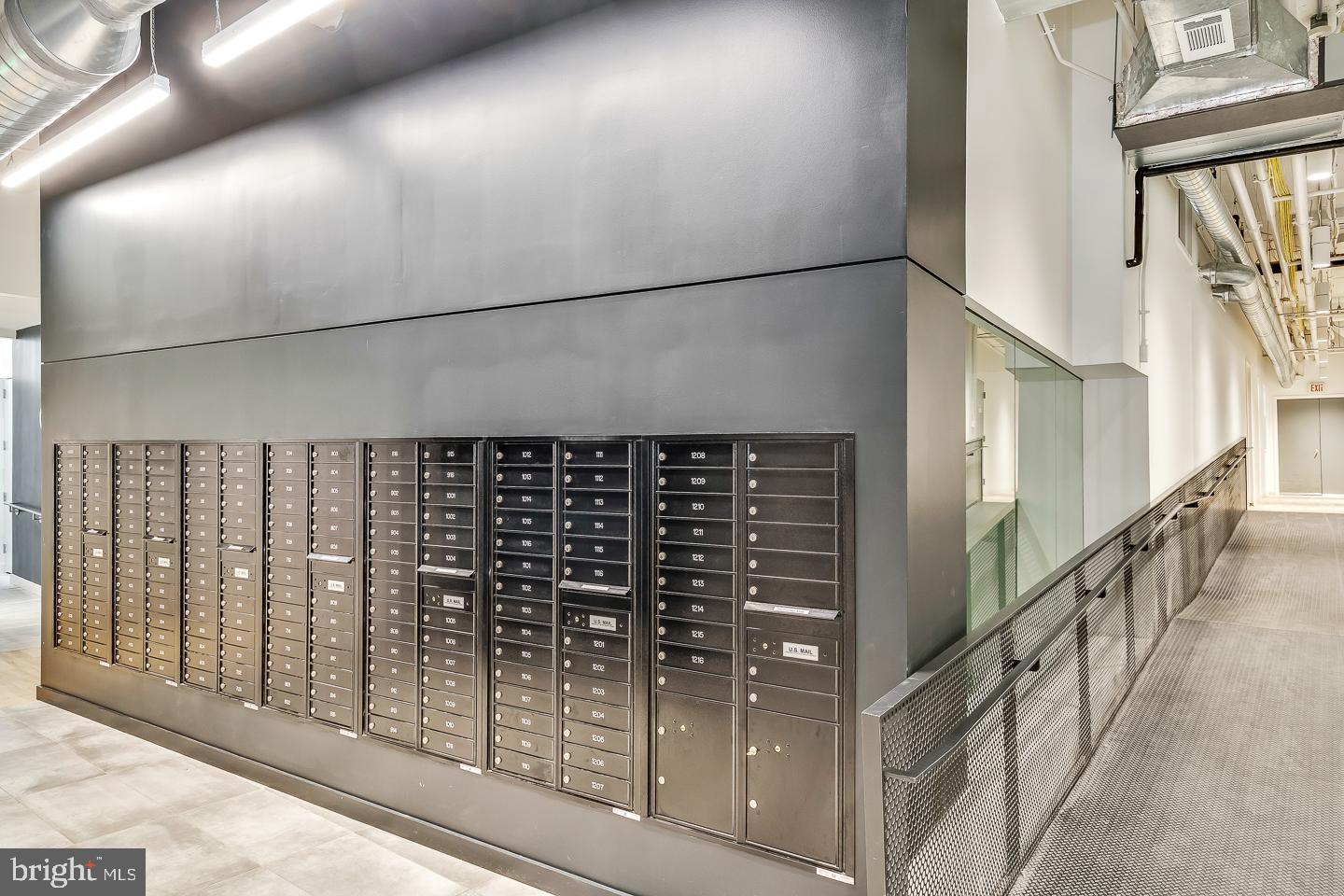 2200-28 Arch St #605