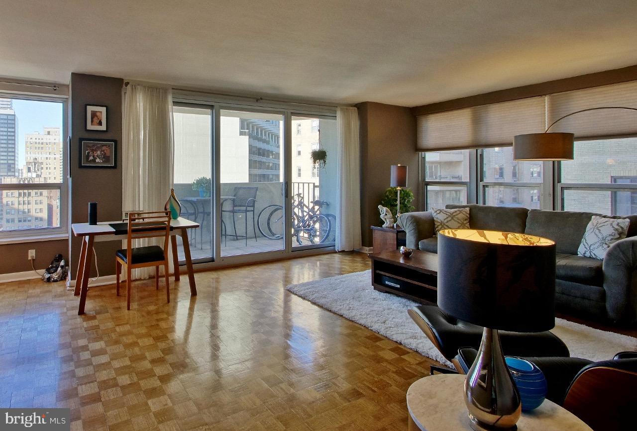 224-30 W Rittenhouse Sq #2016